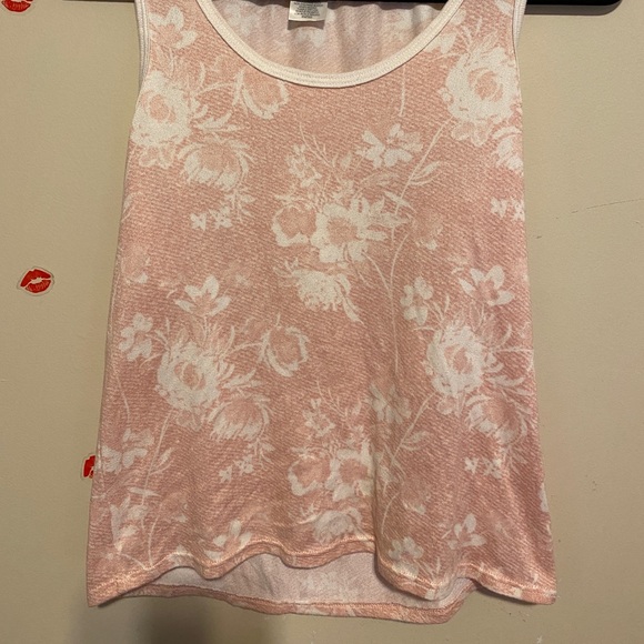 Lucky brand baby pink and white tank - Picture 4 of 6